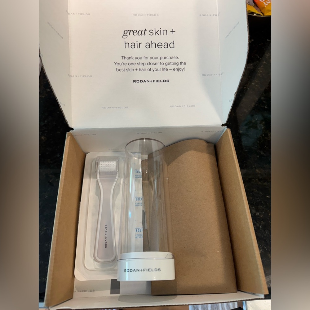 Rodan + Fields AMP MD Roller